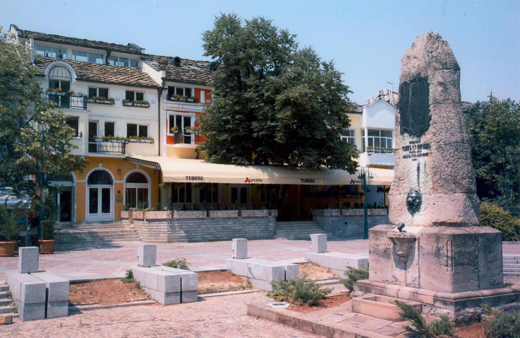 Hotel Varosha Lovech Dış mekan fotoğraf